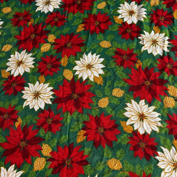 Christmas Tablecloth vintage 70's woven red green white gold poinsettias cloth - Picture 7 of 7
